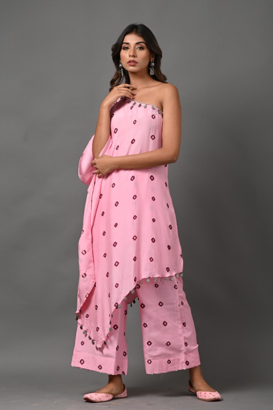 Lifestyle - Clothing / Garments