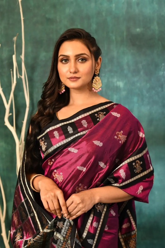 Indera Textiles: The Best Marriage Saree Showroom In Rourkela