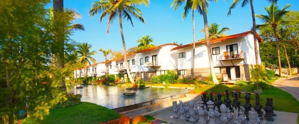 Services - Hotels / Resorts