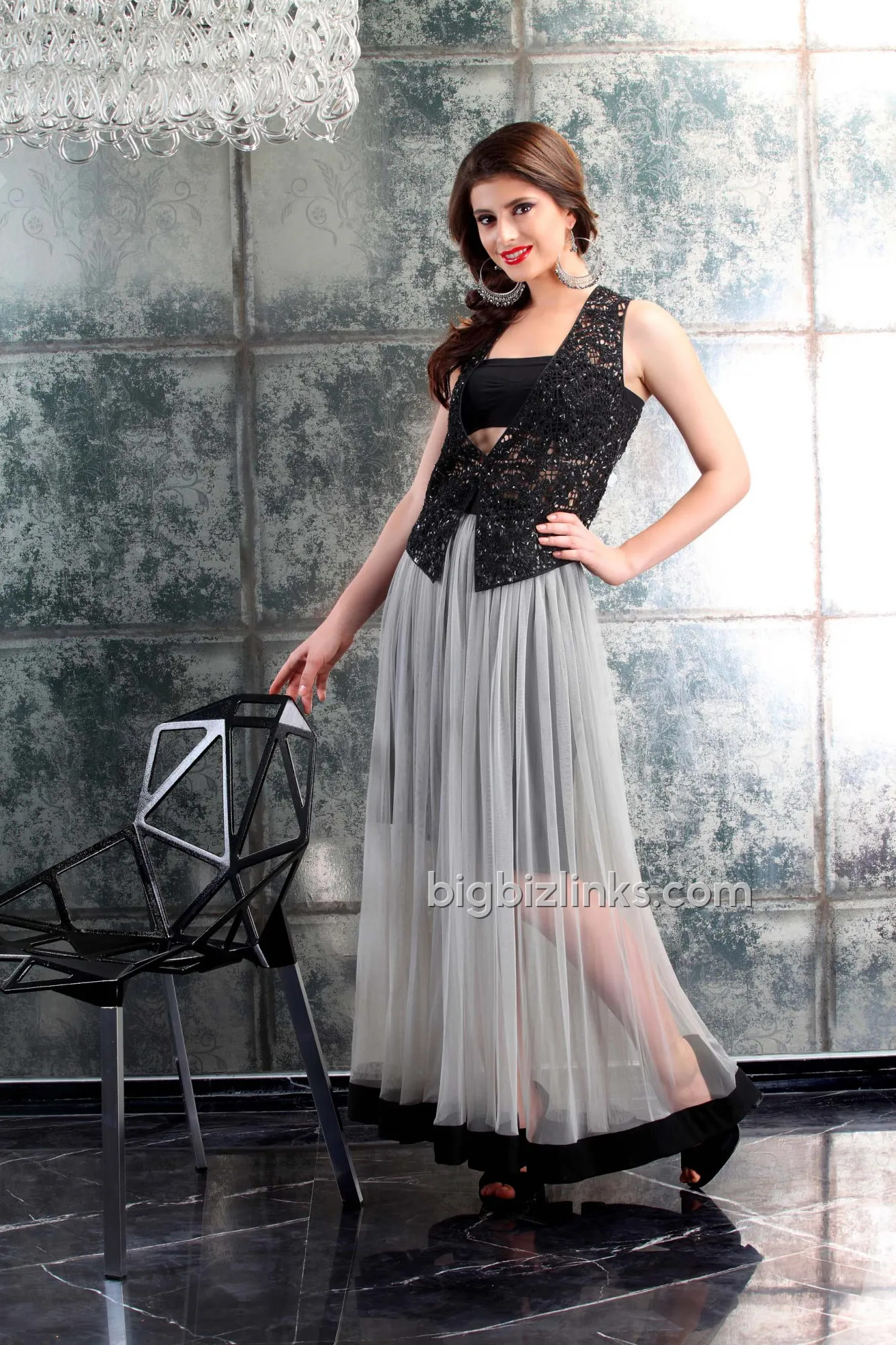 Capturing the Essence of Elegance: A.Rrajani's Exquisite Celebrity Photoshoot